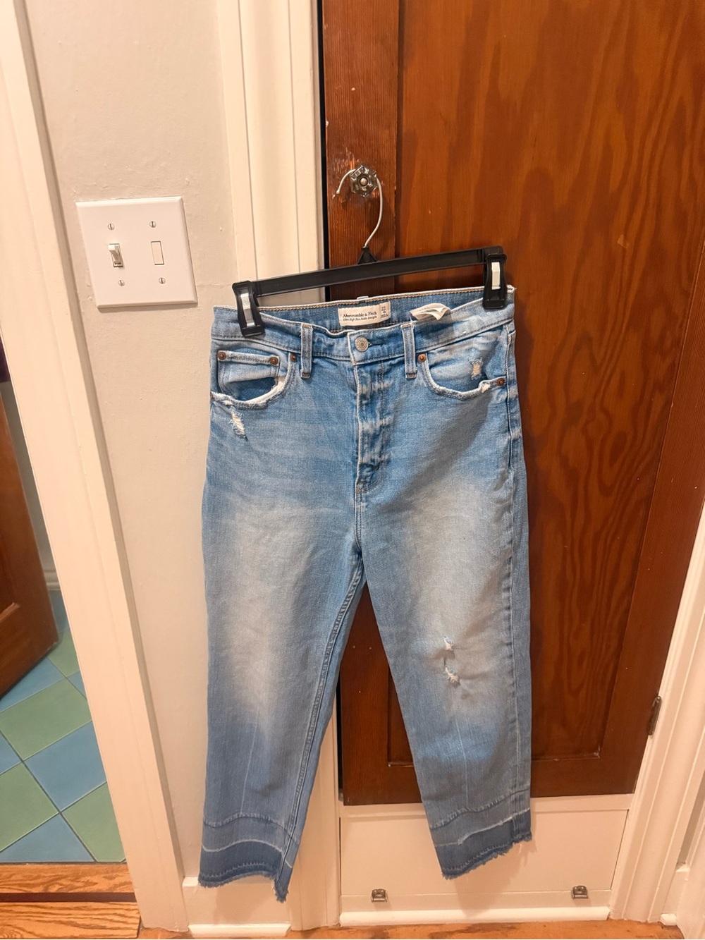 Abercrombie and fitch ultra highrise ankle straight curve love jeans